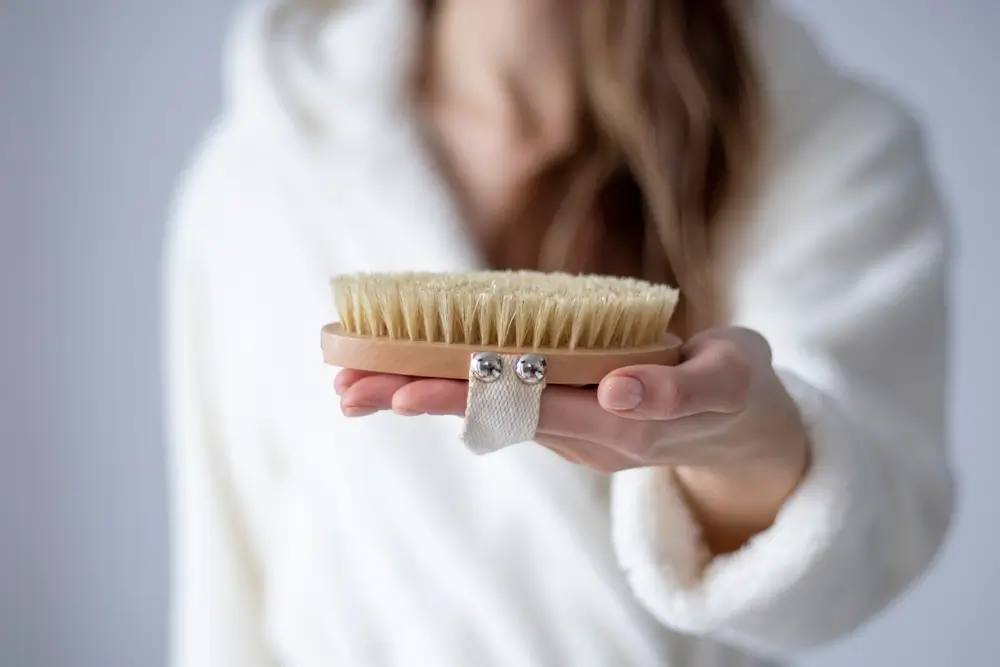 Dry brushing neboli suché kartáčování